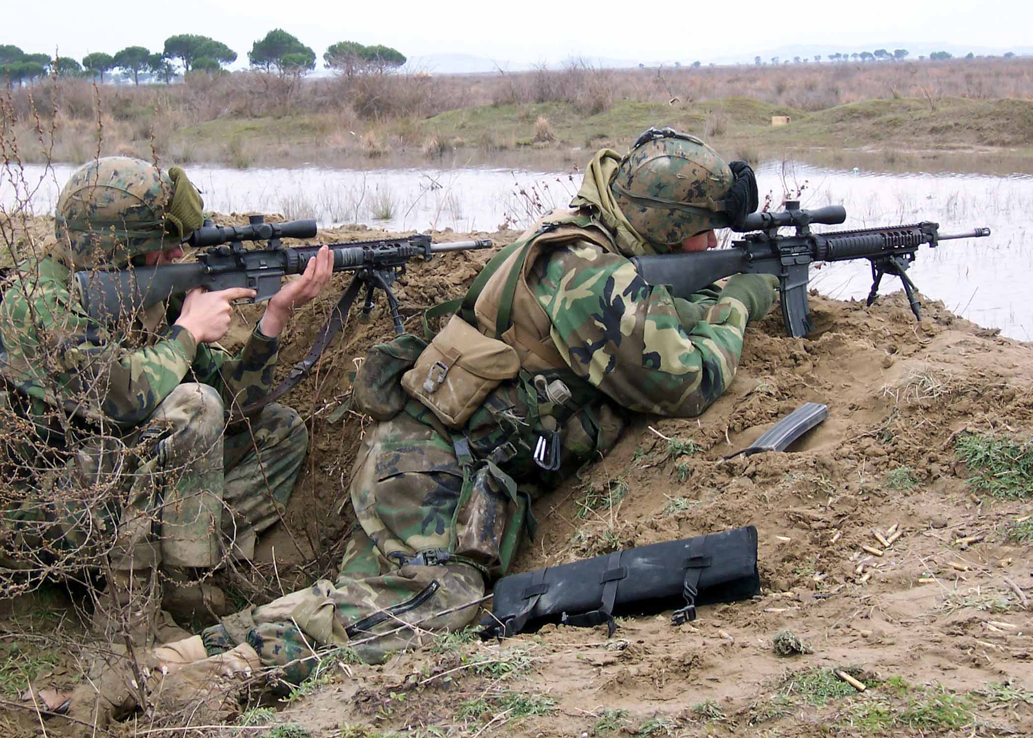 Marines-with-sniper-rifle-2.jpg